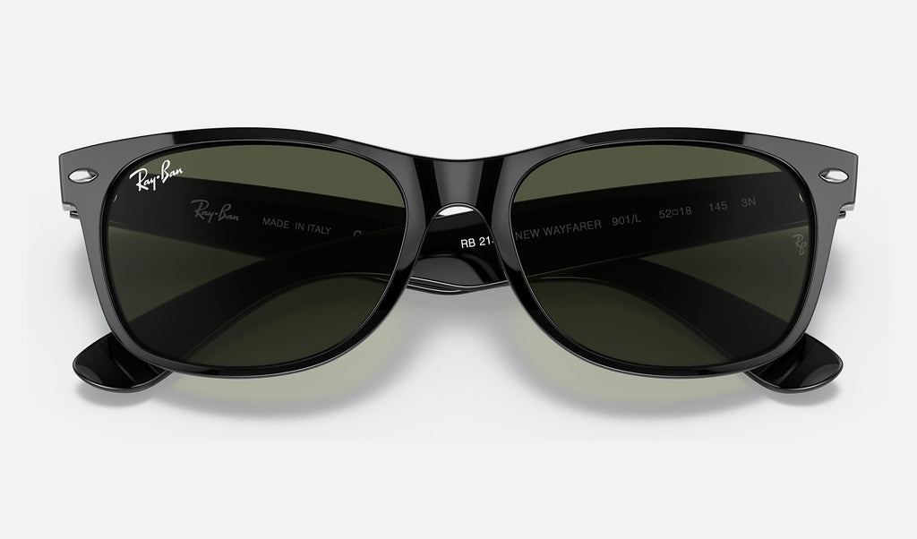 Ray-Ban RB2132 New Wayfarer Noir de face, branches fermées