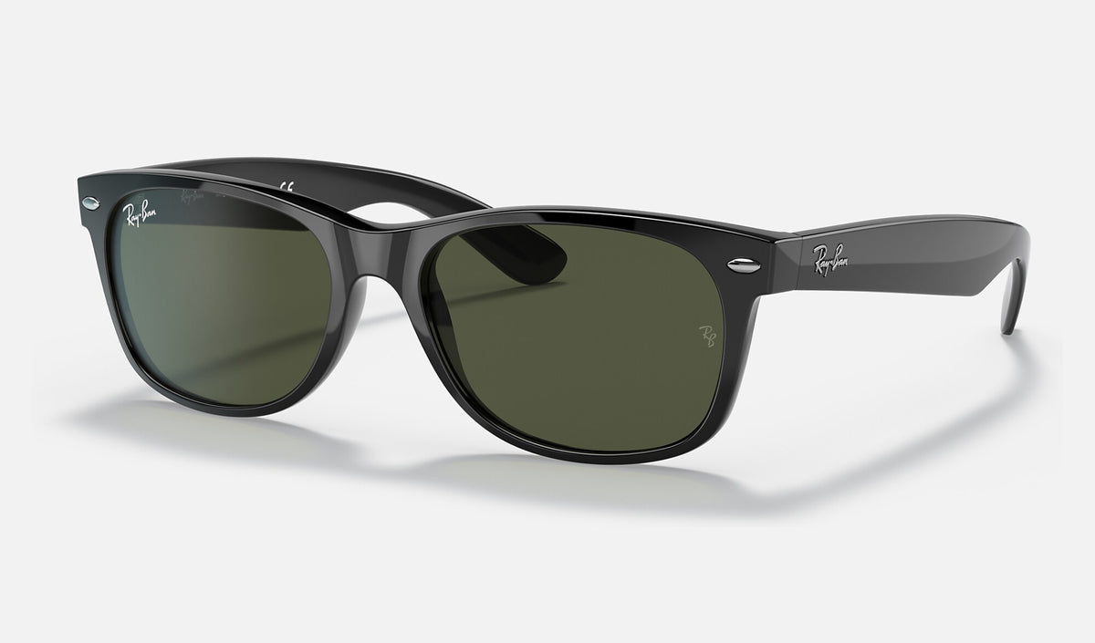 Ray-Ban RB2132 New Wayfarer Noir de trois-quarts