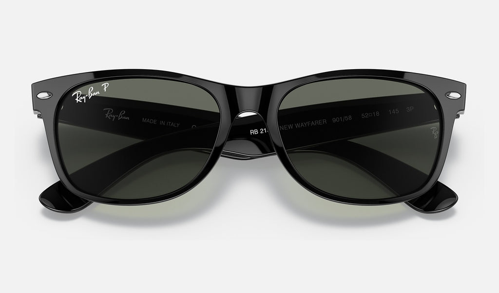 Ray-Ban RB2132 New Wayfarer Noir polarisé de face, branches fermées