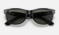 Ray-Ban RB2132 New Wayfarer Noir polarisé de face, branches fermées