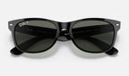 Ray-Ban RB2132 New Wayfarer Noir polarisé de face, branches fermées
