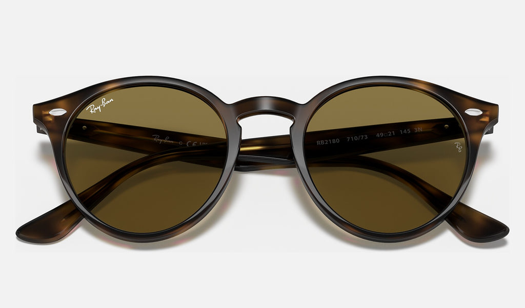 Ray-Ban RB2180 Havane clair de face, branches fermées