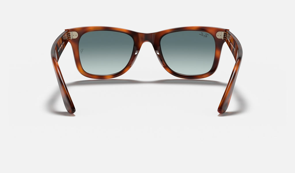 Ray-Ban RB4340 Wayfarer Havane rouge de dos