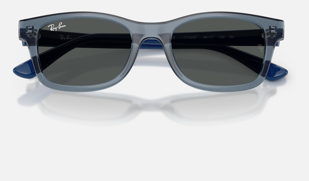 Ray-Ban RJ9086S Bleu transparent de face, branches fermées