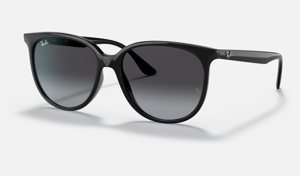 Ray-Ban RB4378 Noir de trois-quarts